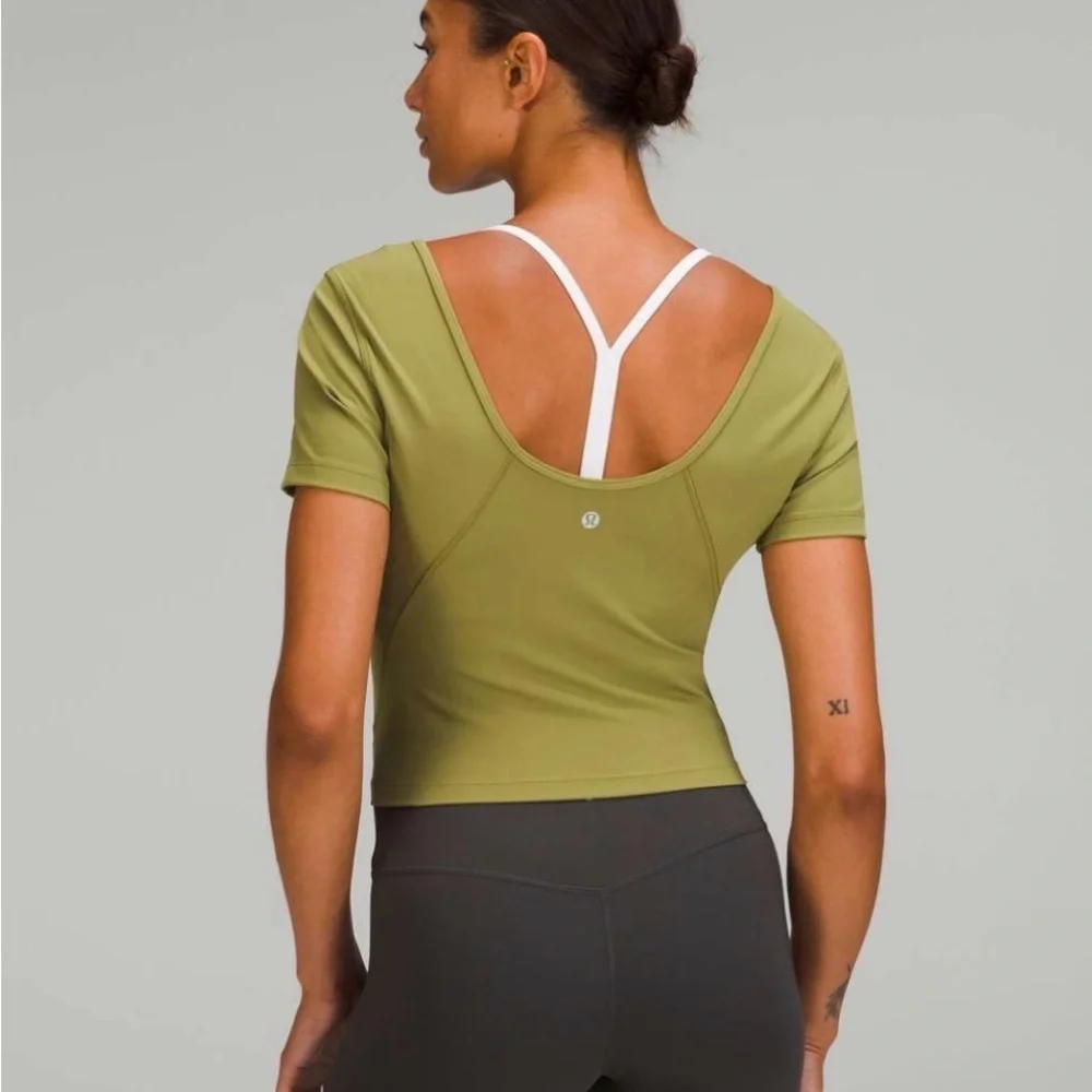 Lululemon Lululemon Align V-Neck Tee size 12